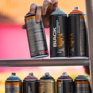 Montana Black Spray